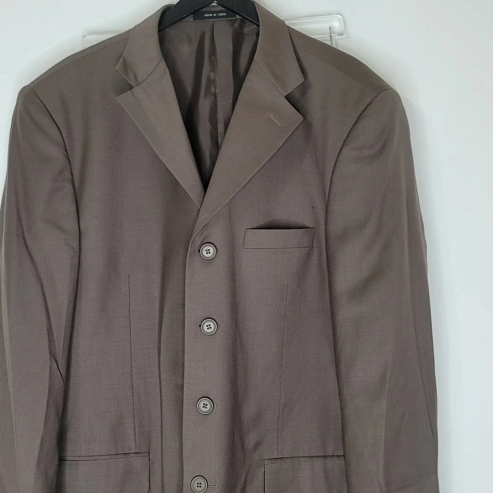 Vittorio St. Angelo Wool Suit 48R Two Piece 4 Button Single Breast Pleat No Vent